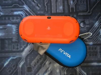Ps Vita - Thumbnail 3