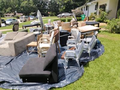 Yard sell blow out low prices 3140 convair lane Decatur ga 3 - Thumbnail 4
