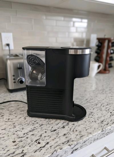 Black single serve pods and grounds coffee maker - Thumbnail 2
