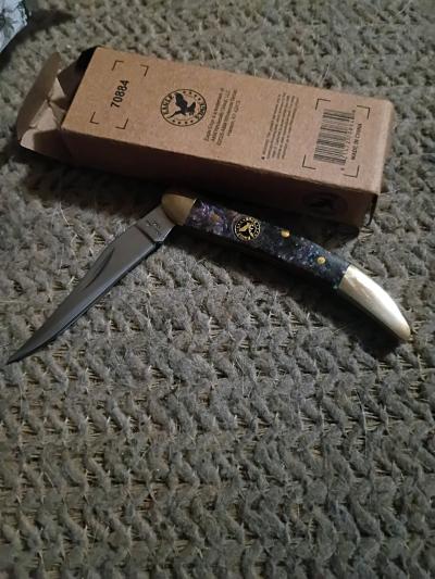 small traper knife