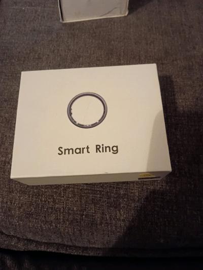 smart ring gold box open but never used still has everything - Thumbnail 4