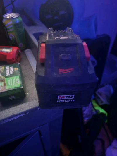 M18 REDLITHIUM HIGH OUTPUT HD120 120Ah battery model 4811181 - Thumbnail 2