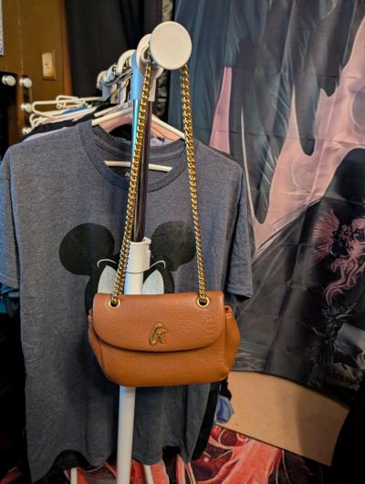 Leather crossbody bag Mia Ray brand small flap style