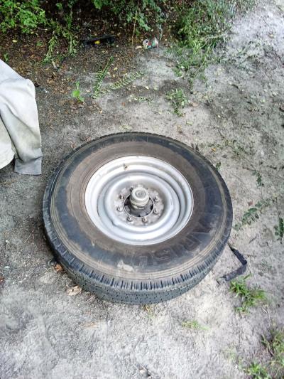 8 lug semi truck wheel