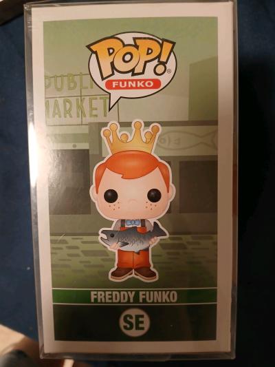 2019 Freddy funko pop Character - Thumbnail 6