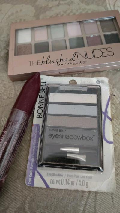 brand new makeup never used - Thumbnail 5