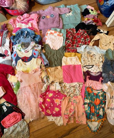 assorted baby girl clothes - Thumbnail 4