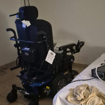 bariatric Electric wheel chair - Thumbnail 10
