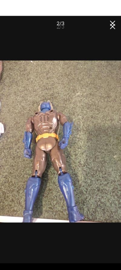 Batman Action Figure With Gliding Wings DC Comics - Thumbnail 2