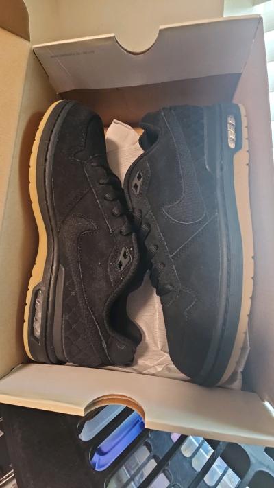 SB Dunk Low P Rod Zoom Black and Gum