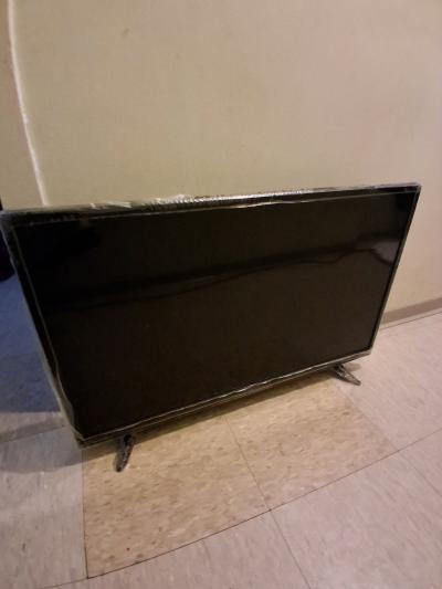 INSIGNIA TV Model NS32D220NA16