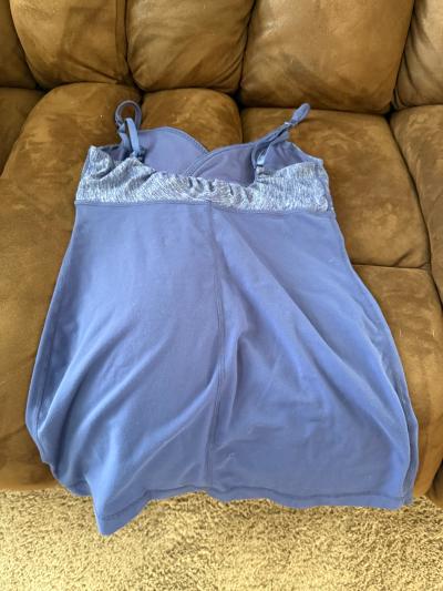 activewear tank top - Thumbnail 4