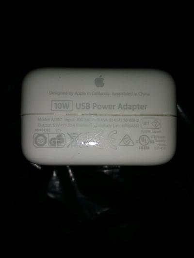 Apple 10W USB A Power Adapter - Thumbnail 2