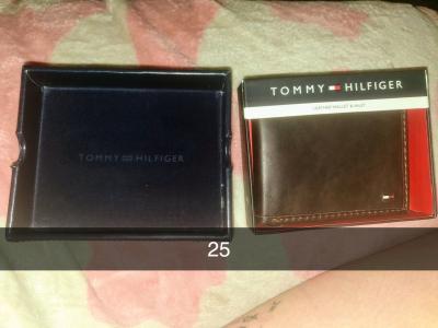 Tommy Hilfiger wallet with case