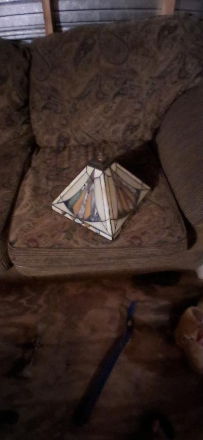 Tiffany co lamp shade and lamp