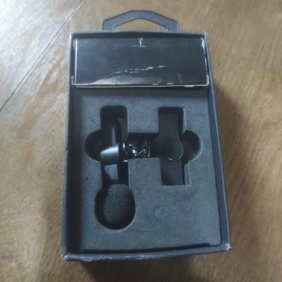 A very good 24GHz wireless microphone it includes a charger - Thumbnail 8