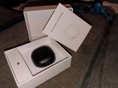 smart ring gold box open but never used still has everything - Thumbnail 2