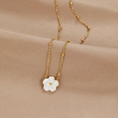White Mother of pearl Flower necklace16"+2"