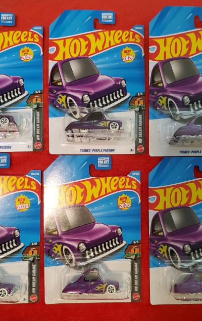 Hot Wheels Tooned Purple Passion HW DREAM GARAGE set of 6 - Thumbnail 4