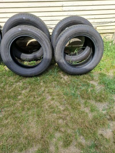 235 60 18  new tires set