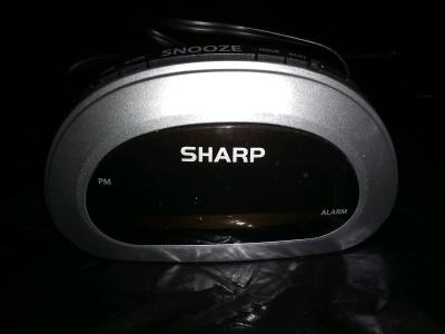 NEW Sharp Digital Alarm Clock - Thumbnail 2