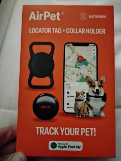 Airpet locater tag and collar holder