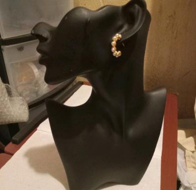 gold tone earrings - Thumbnail 2