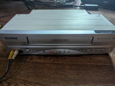 Sylvania SSV6003 4 Head HiFi Stereo VCR