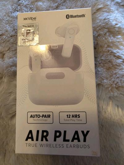 New In Box VIBE Bluetooth earbuds
