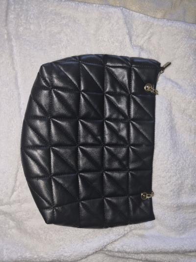 Black shoulder or crossbody meduim hang bag - Thumbnail 4