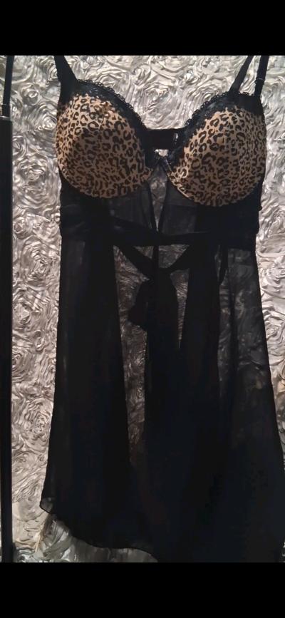 Victoria secrets sheer and cheetah print chemise - Thumbnail 2