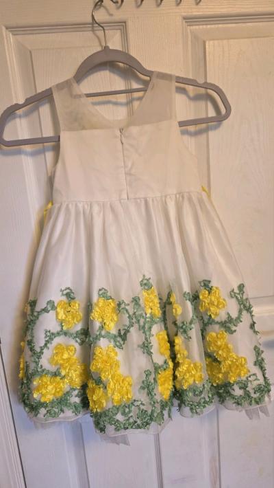 yellow and white Girl dress size 5 - Thumbnail 3