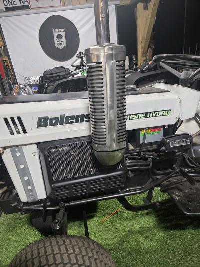 Bolens Tractor H1502 Deisel - Thumbnail 2