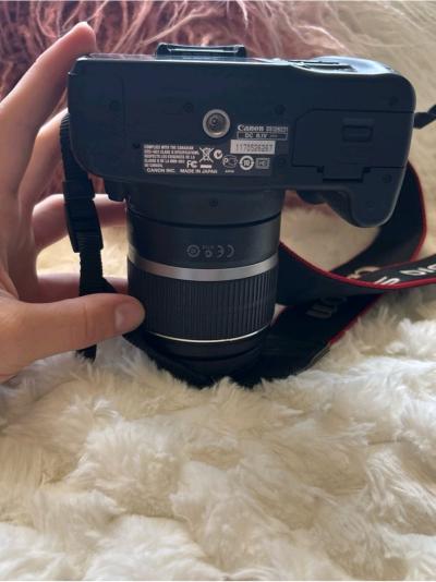 Canon EOS Rebel T1i Black DSLR Camera with Lens - Thumbnail 4