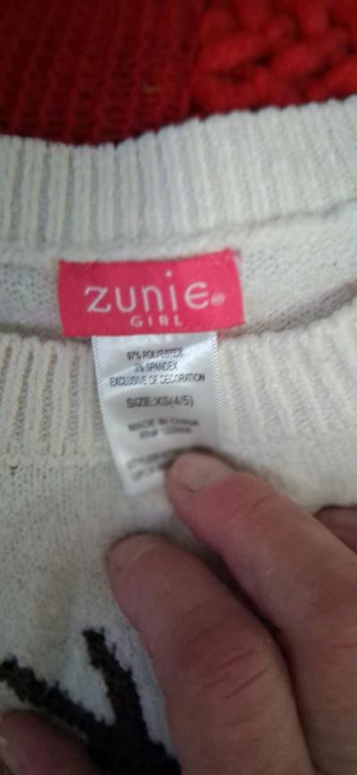 SIZE 4TO 6 toddler sweater ZUNIE - Thumbnail 2