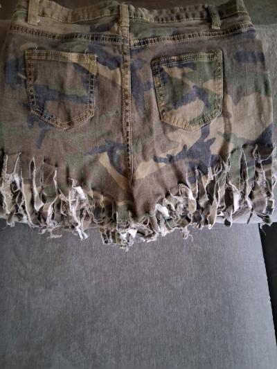 Ladies Size 16 XL Frindged Shorts Worn Once - Thumbnail 2