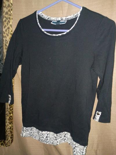 A Nice Womens sexy Black and White Top
