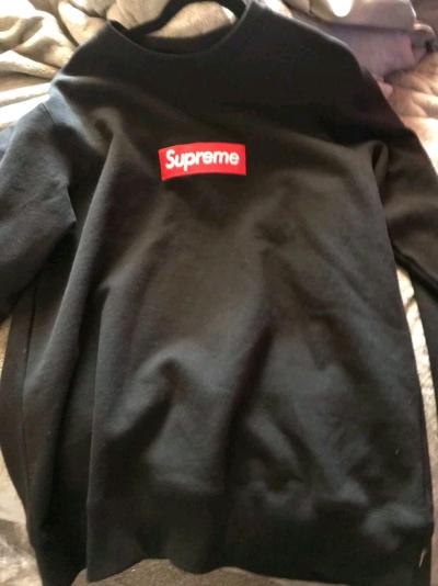 supreme crewneck box logo new with out tags
