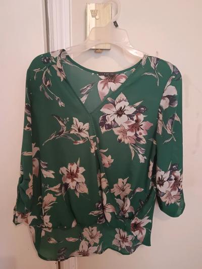 Green floral blouse size medium - Thumbnail 12