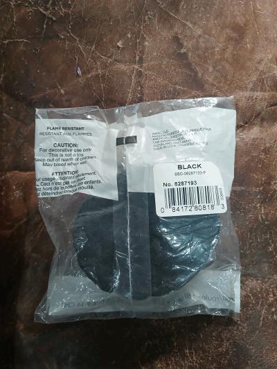 American Greetings Black Crepe Paper Streamer Roll - Thumbnail 5