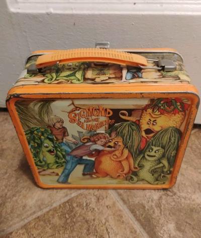 Lunchbox with thermous Sigmund and the sea monsters