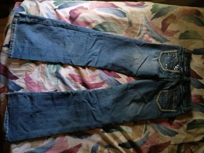 A Nice Pair of Girls Jeans - Thumbnail 2