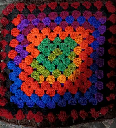 Multi colored granny square Crochet Blankets - Thumbnail 5