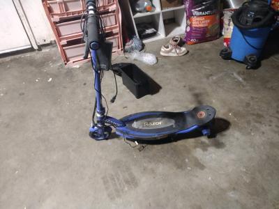 electric scoote   broken - Thumbnail 2