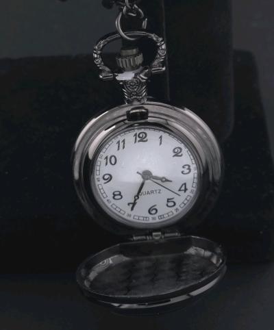 usa wolf pocket watch necklace - Thumbnail 3