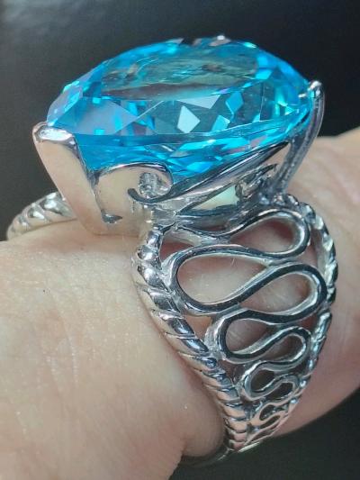 925 Blue Topaz Teardrop size 8