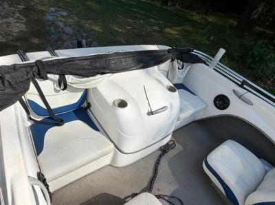 2005 Bayliner 175 Bowrider sport boat - Thumbnail 4