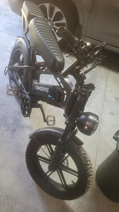 black ebike cruiser