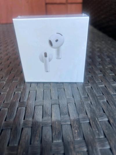 Airpod 4