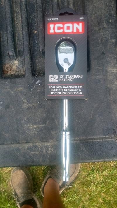 This is an ICON 38 Drive 10 Standard Ratchet Model R2S